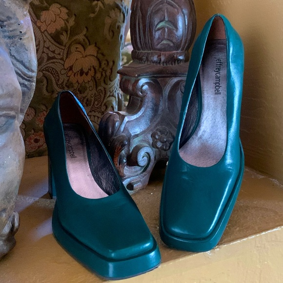Jeffrey Campbell Shoes - VINTAGE Jeffrey Campbell Dark Green Platform Heels.  Sz 8.5